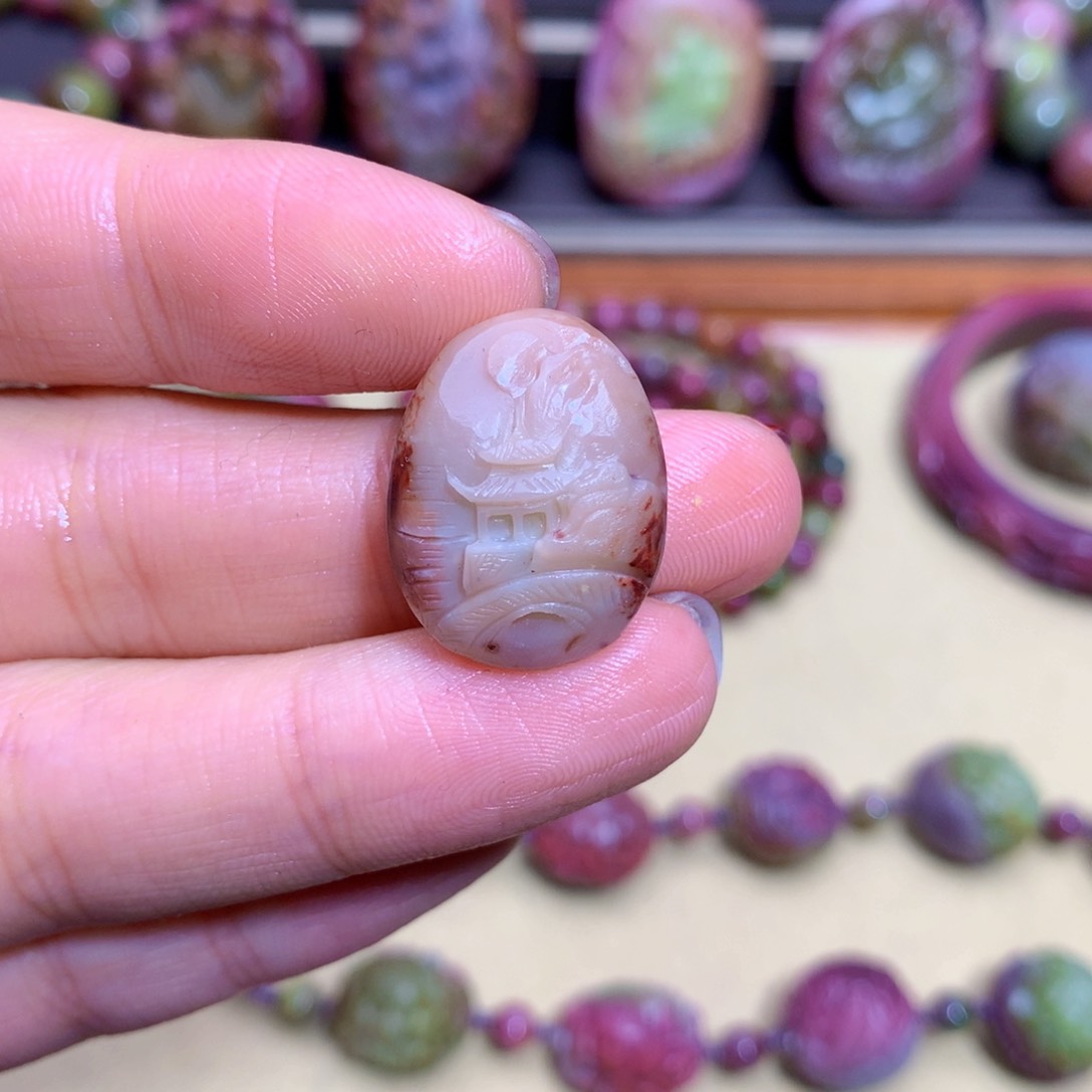 玛瑙挂件未镶嵌盐源