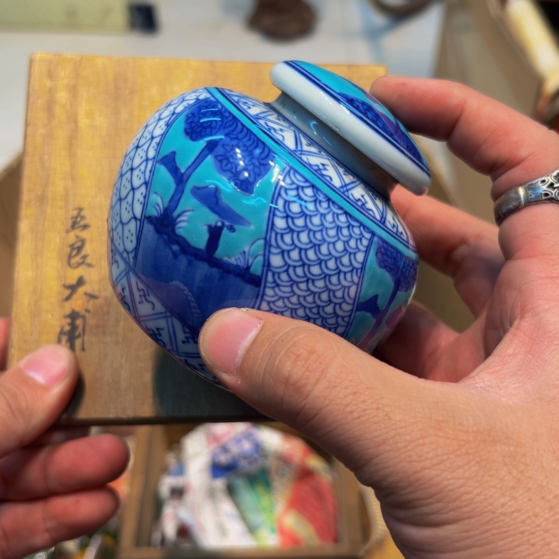 瓷器花瓶瓷器花瓶比如说