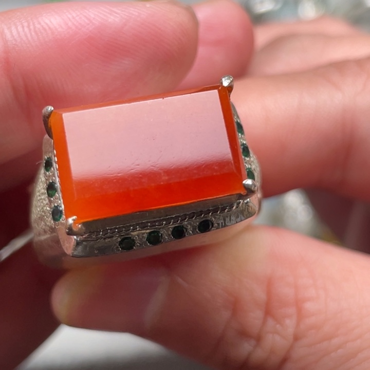 翡翠未镶嵌戒指缅甸天然