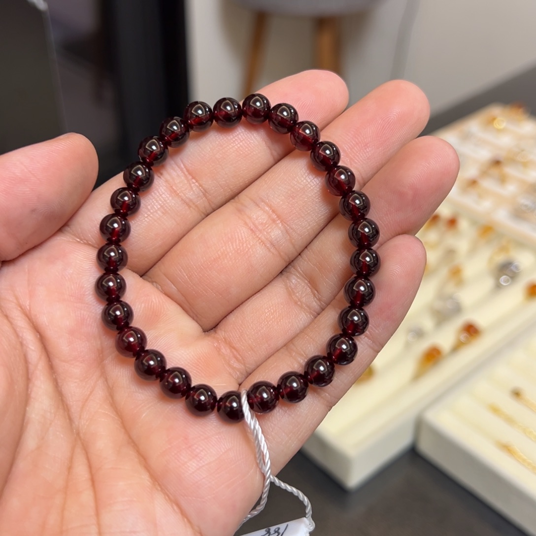 石榴石手链未镶嵌