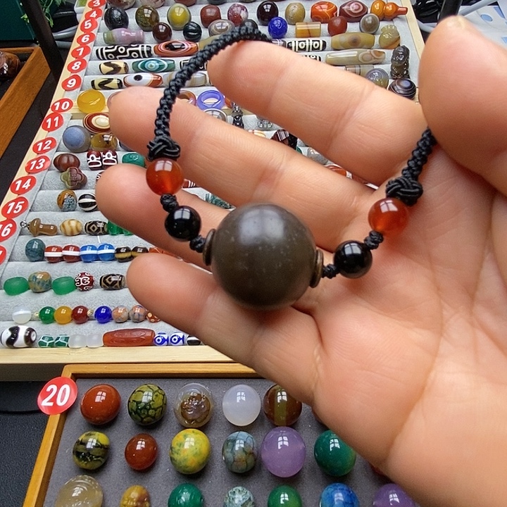 玛瑙/玉髓未镶嵌颈饰