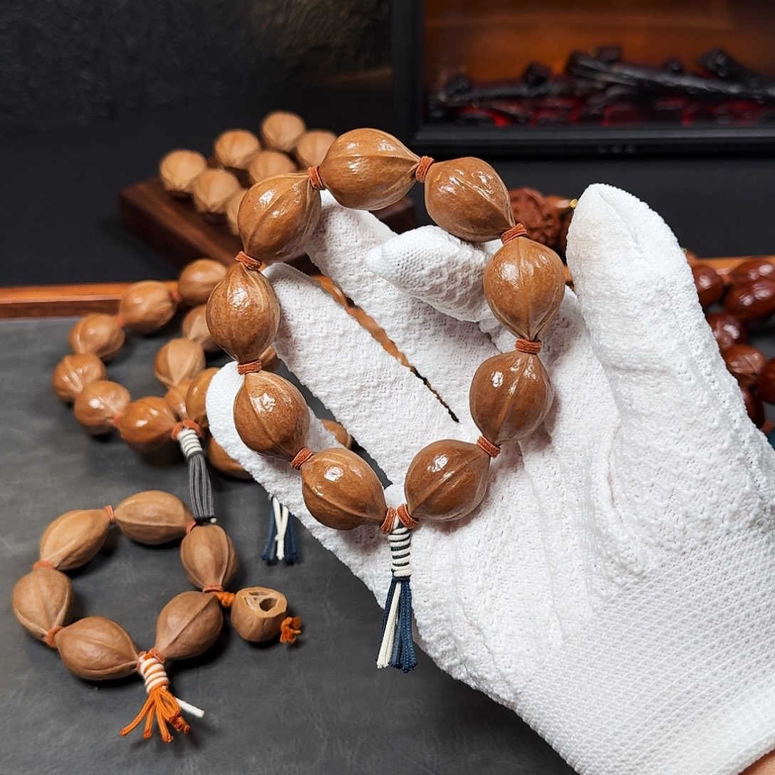 2.0*2.7精配原生态梅林铁核手串