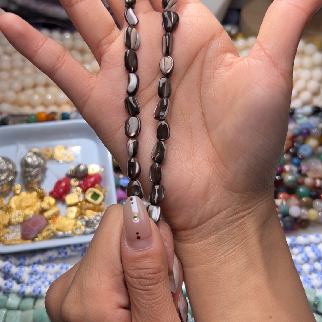 玛瑙/玉髓合金珠宝半成品I527/黑金贝随形一条