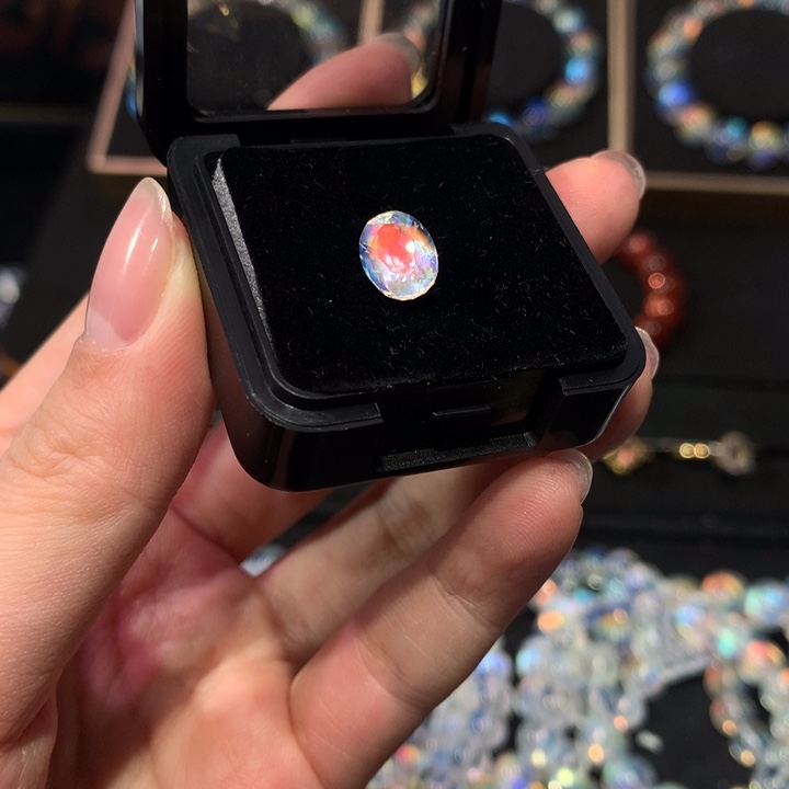 洛***苡月光石未镶嵌裸石