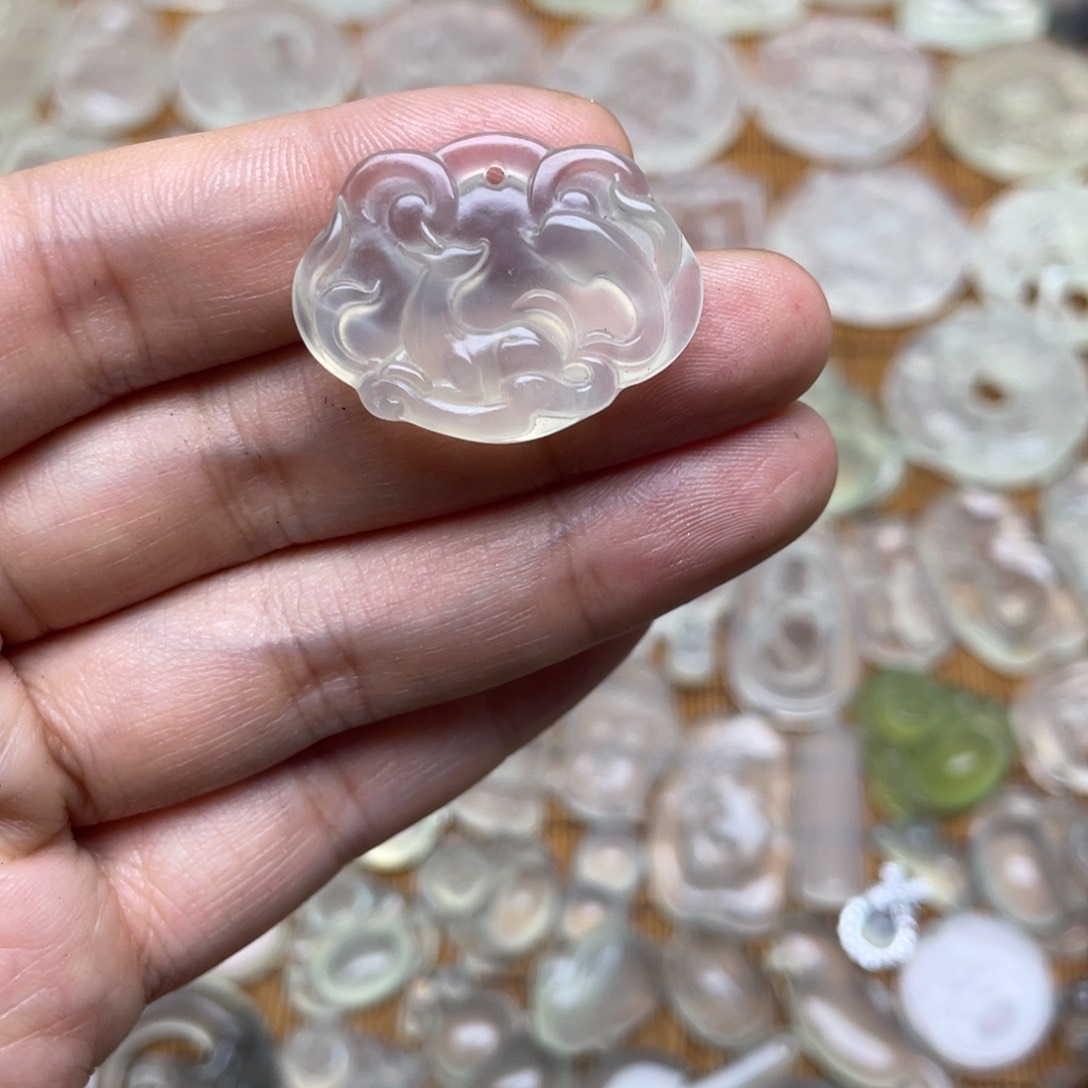 未镶嵌蛇纹石玉颈饰种****子