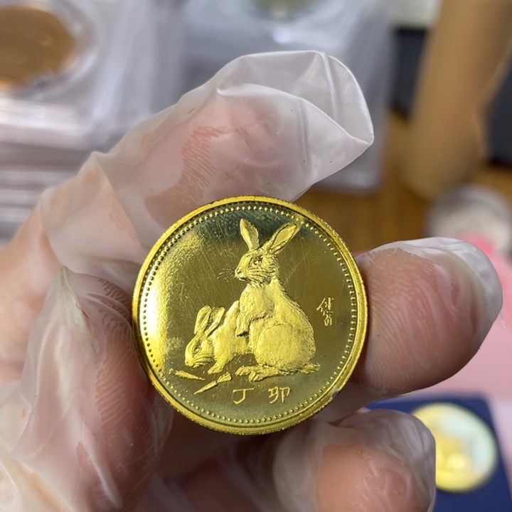 其他普通金属87生肖兔。有氧化