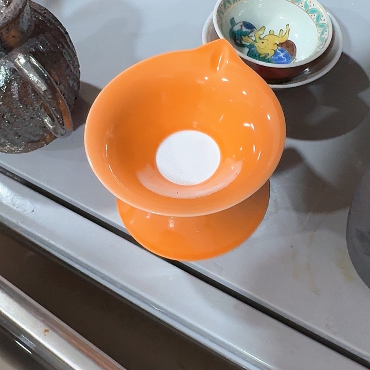 云***玄主人杯一个，瓷。。品茗瓷