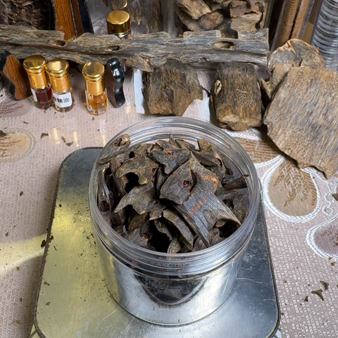 楠木H***i绿香白露木艺原材料 145