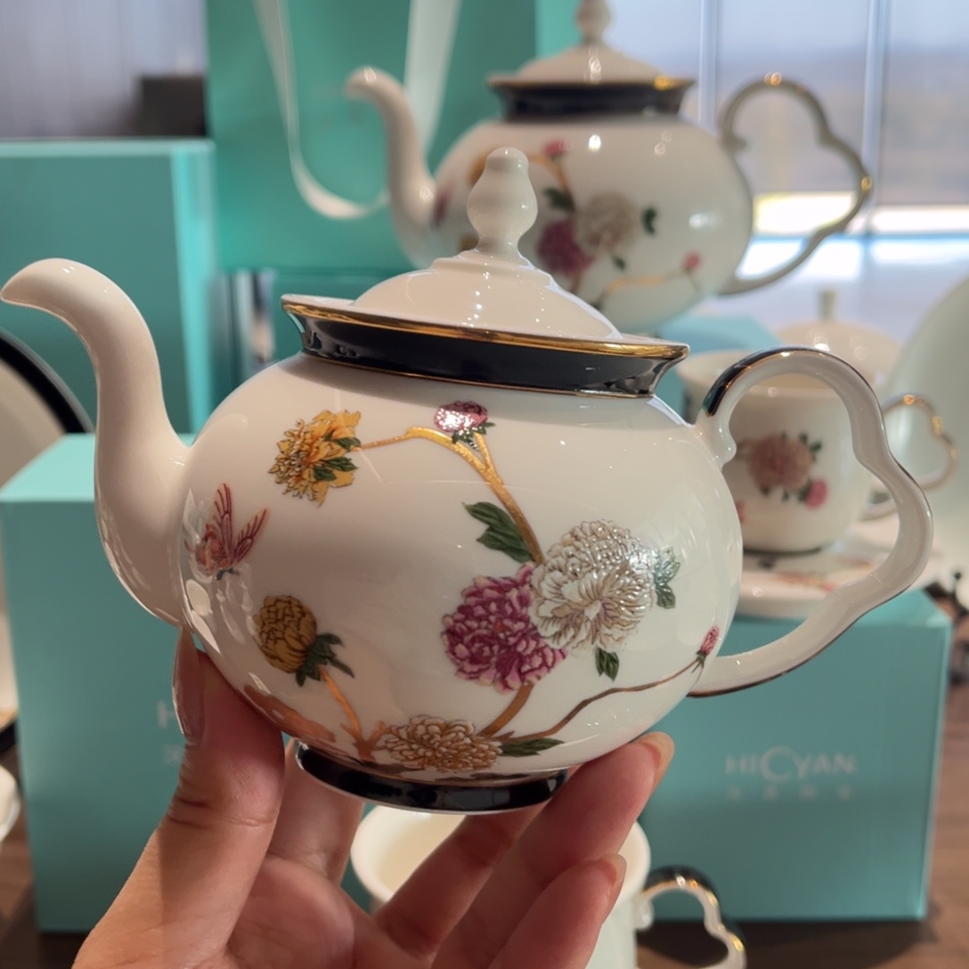 瓷片花开富贵小茶壶