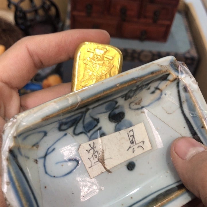 陶瓷孤品单件车里拍