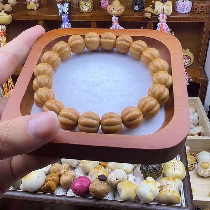 微***笑菩提籽类八瓣南瓜素圈手串