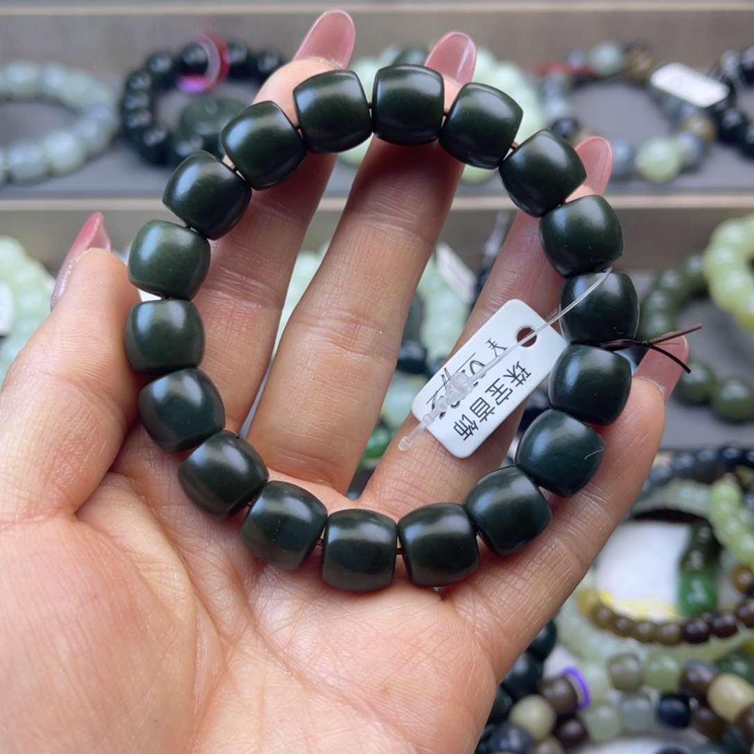 和田玉手链未镶嵌