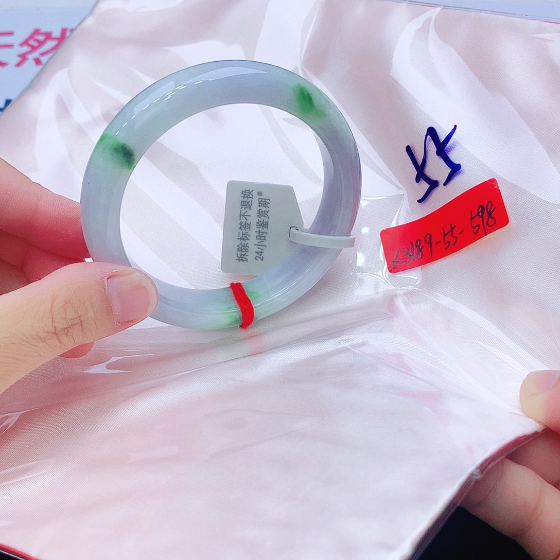 翡翠未镶嵌手镯我