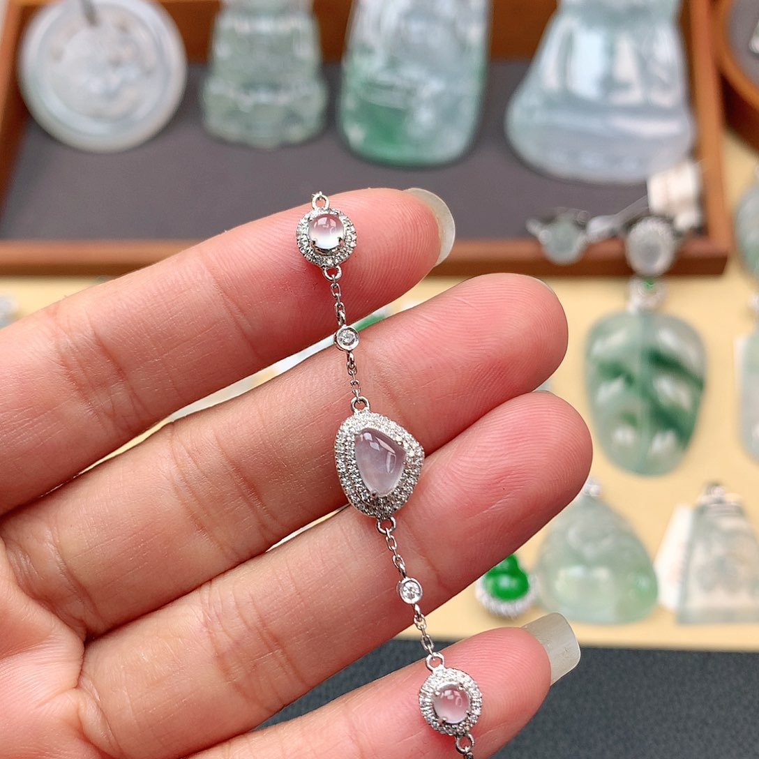 翡翠颈饰18K金镶嵌手链蛋面