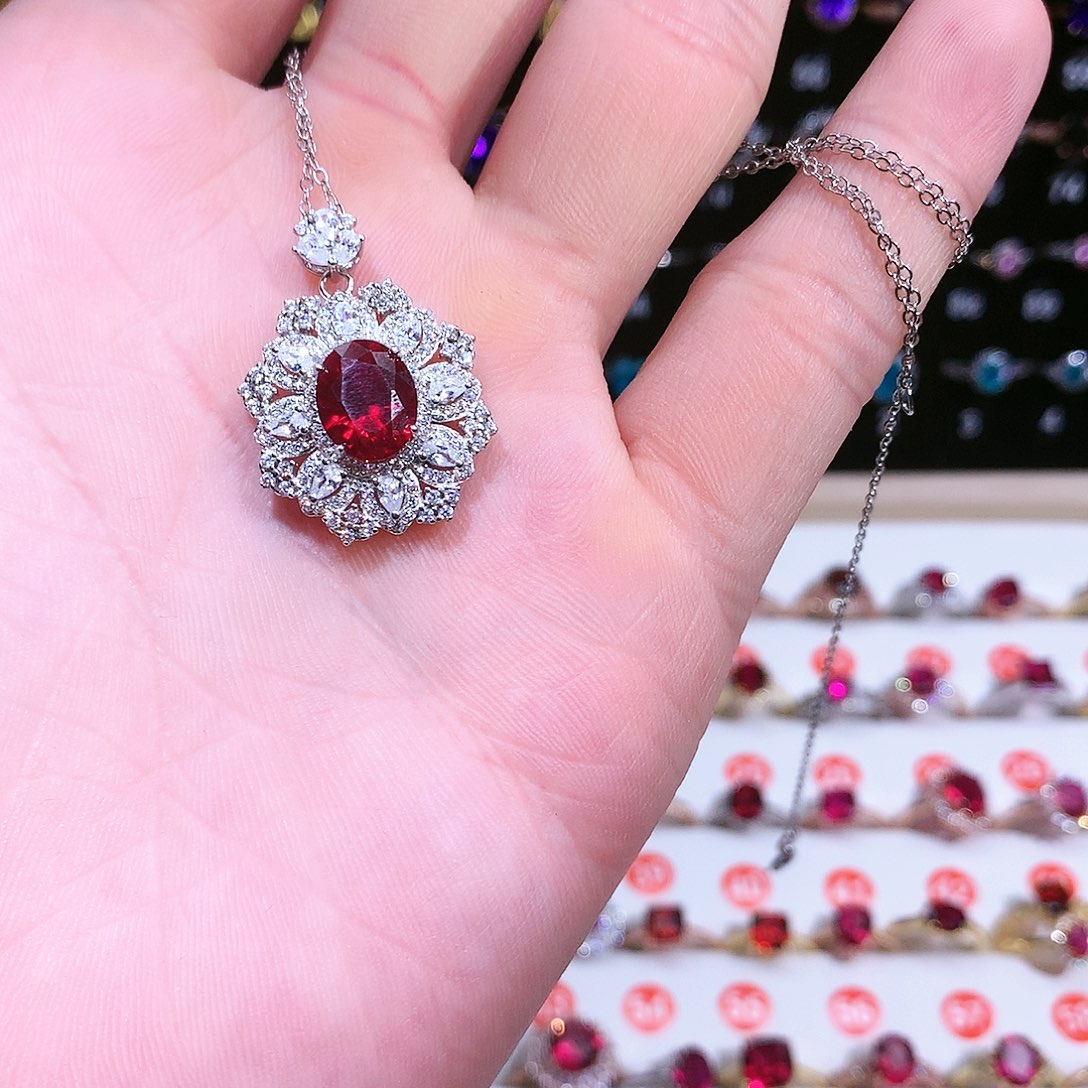 红宝石吊坠(赠链)银S925镶嵌