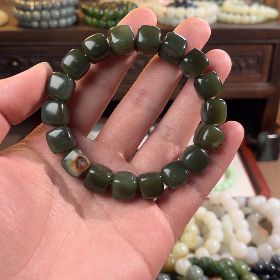 和田玉未镶嵌手链