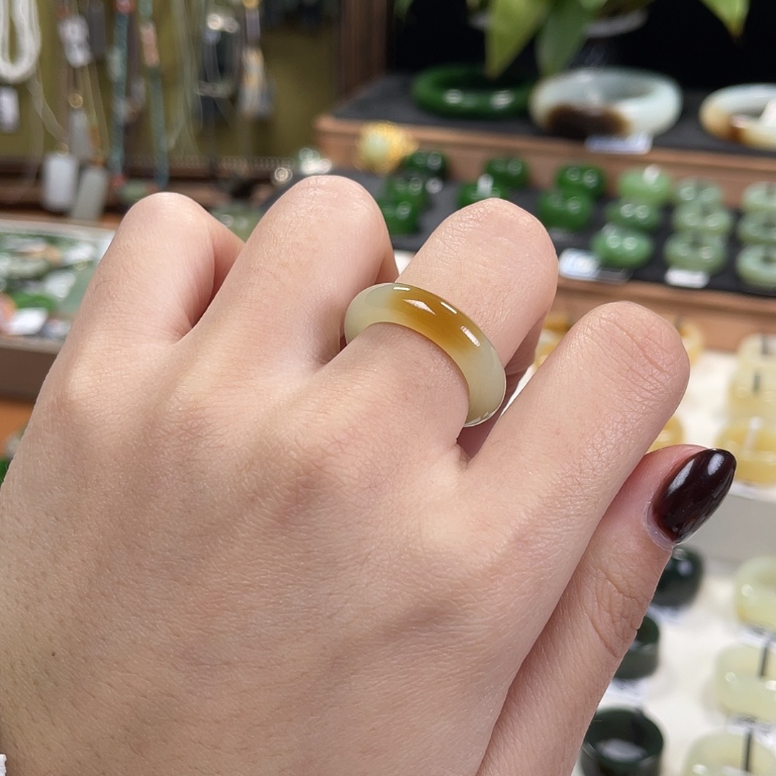 和田玉未镶嵌戒指1-内径16.9