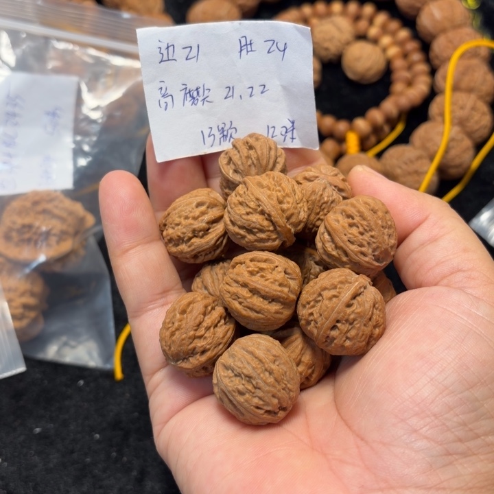 唐***e文玩核桃手串西瓜纹单圈12+1