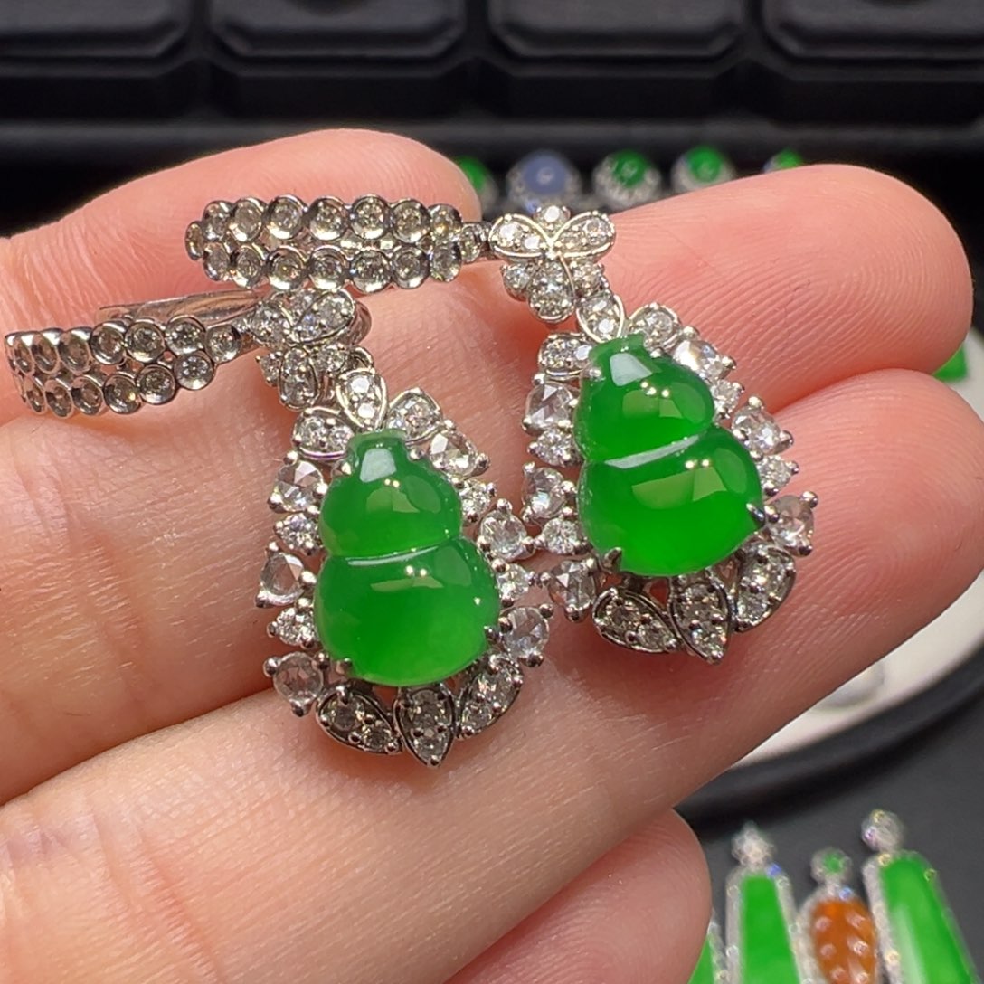 翡翠18K金镶嵌耳饰收到货48小时鉴赏期