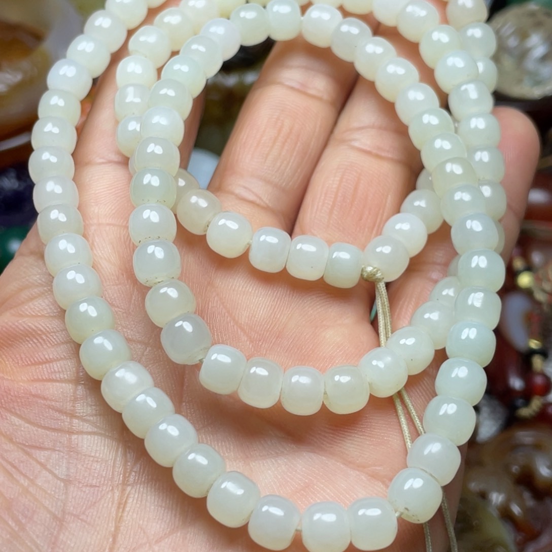 和田玉颈饰未镶嵌海**贸