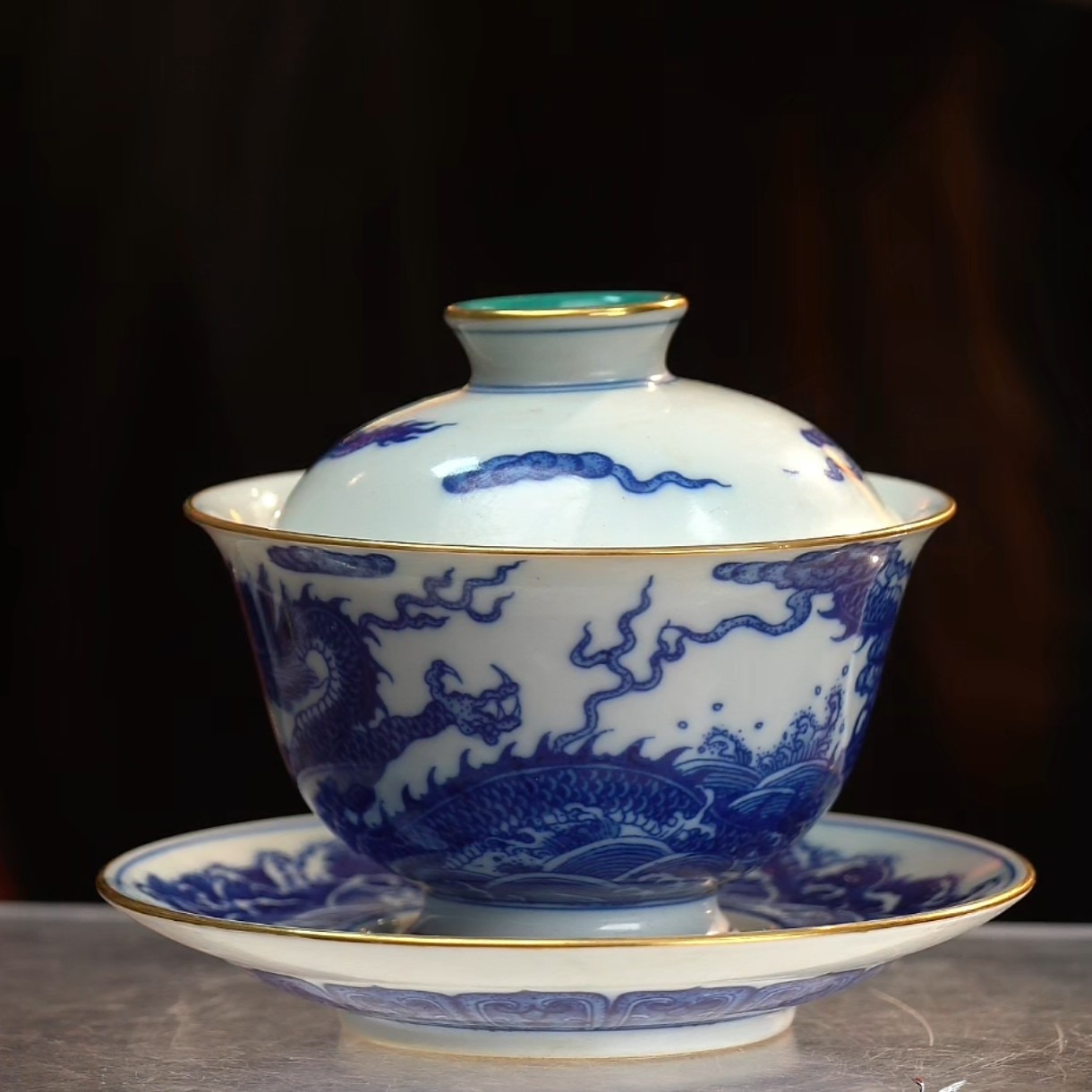 青花描金鱼化龙纹三才盖碗