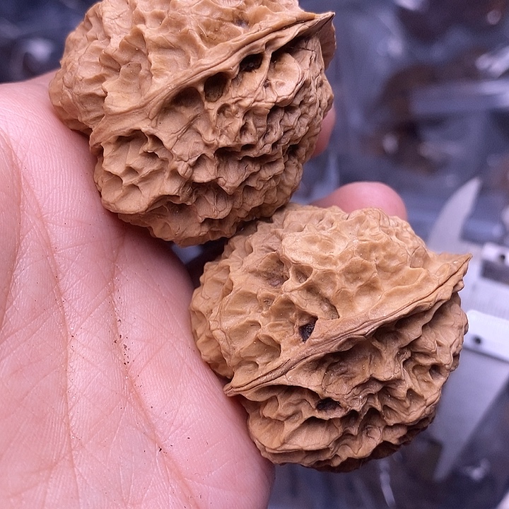 文玩核桃吊坠   168