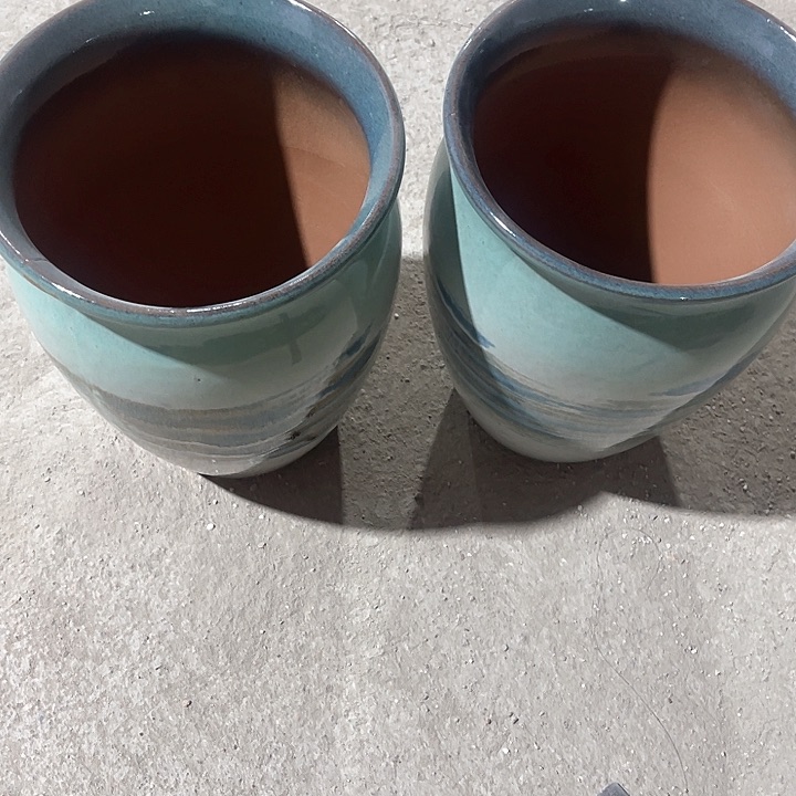 红陶口径18高度24两只瑕疵