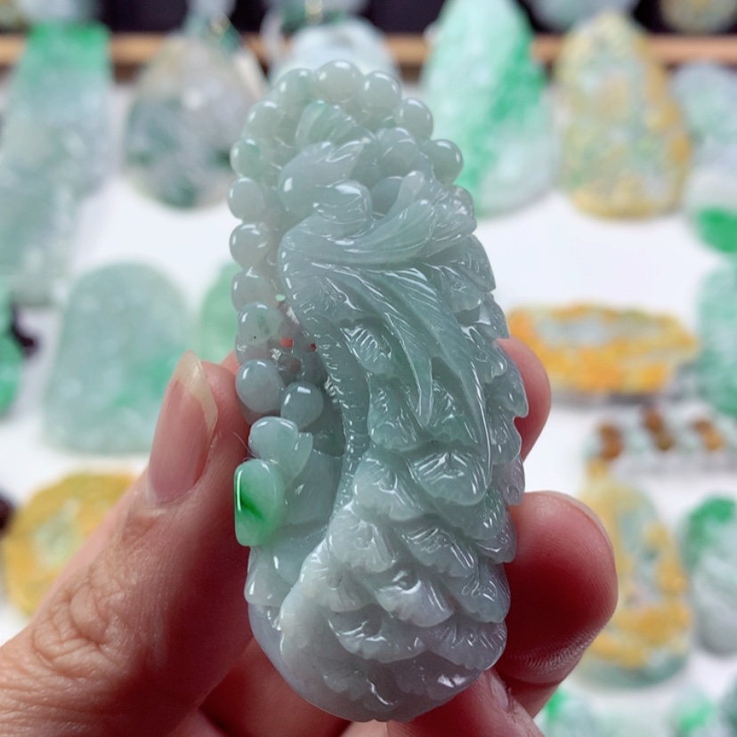 【闪购商品】翡翠吊坠(不含链)未镶嵌
