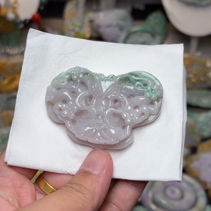 颈饰未镶嵌翡翠吊坠