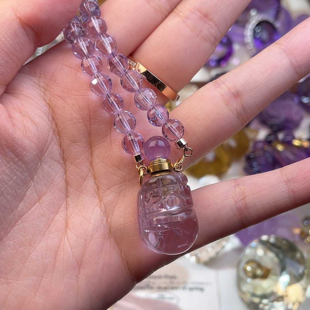 水晶颈饰未镶嵌。****H85