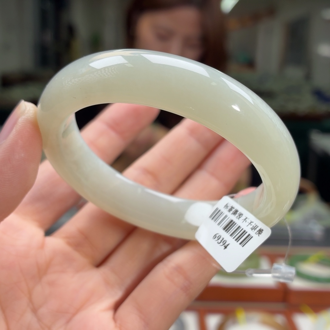 和田玉未镶嵌手镯53.5