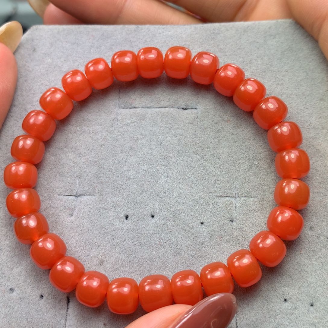南红玛瑙手串未镶嵌