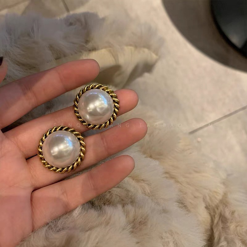 合金仿珍珠耳饰 女复古小众简约风简约麻花法式耳钉港风复古宫廷