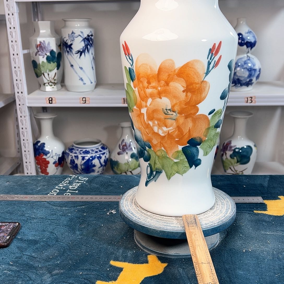 摆件景德镇陶瓷大鱼黄牡