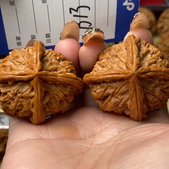 把件桃核精品大四棱