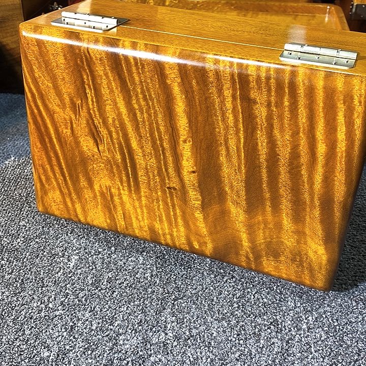 金丝楠微**生金丝楠木首饰盒