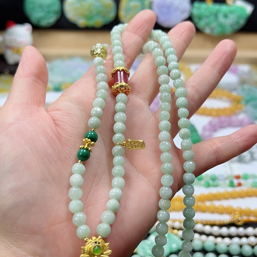 颈饰未镶嵌翡翠项链