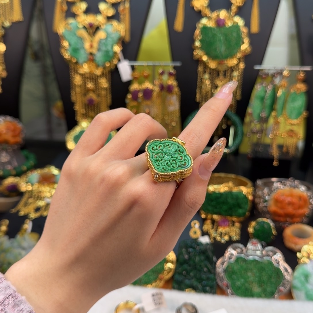 翡翠银S925镶嵌颈饰福利嘎乌盒戒指