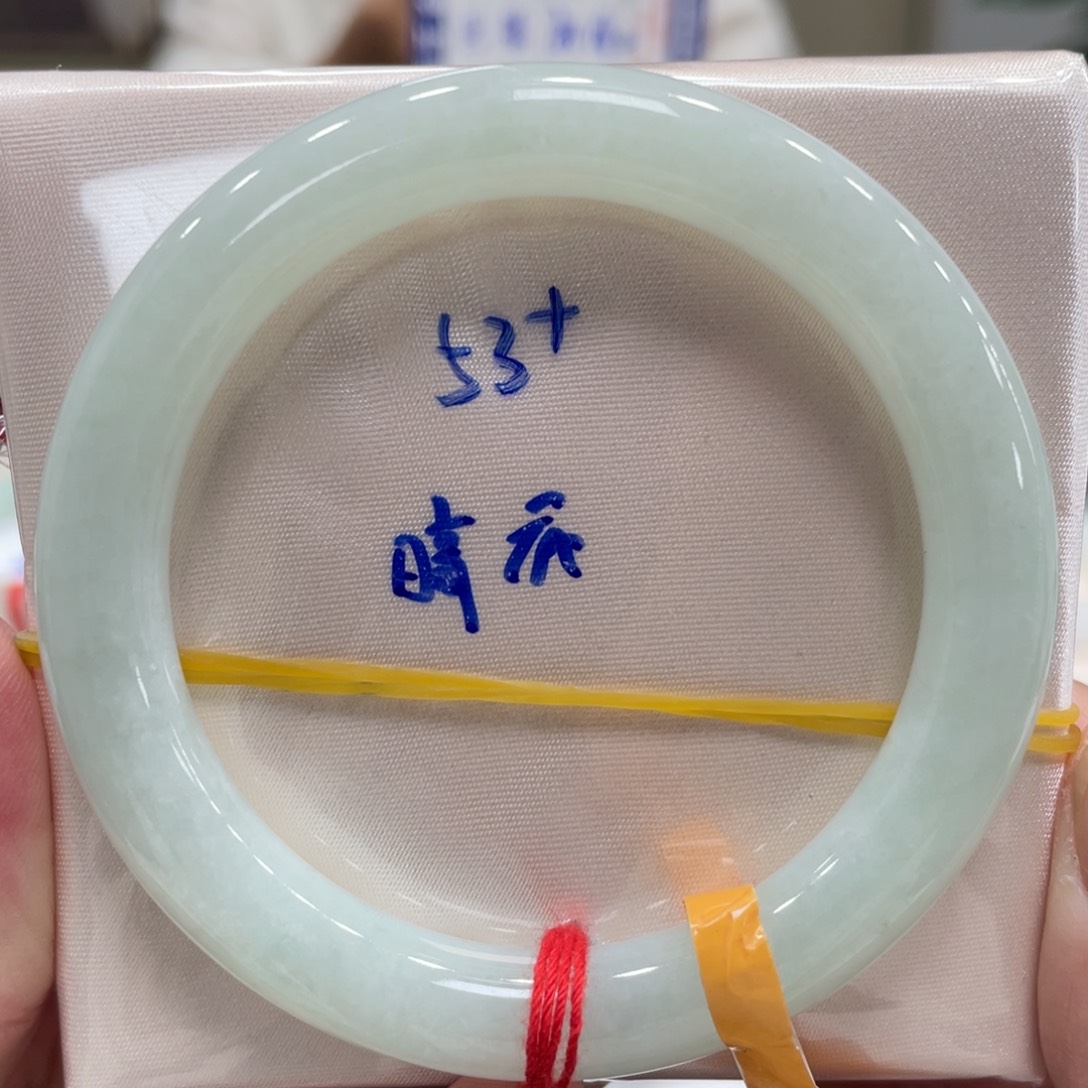 s***a未镶嵌手镯翡翠翡翠