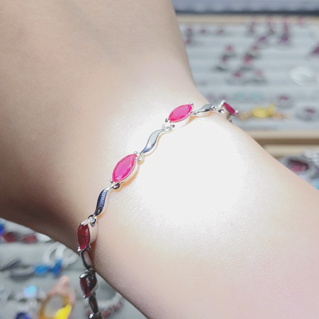 【闪购商品】托帕石耳饰银S925镶嵌