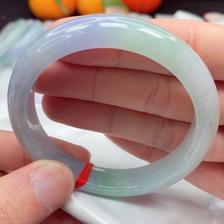 翡翠手镯未镶嵌58圈