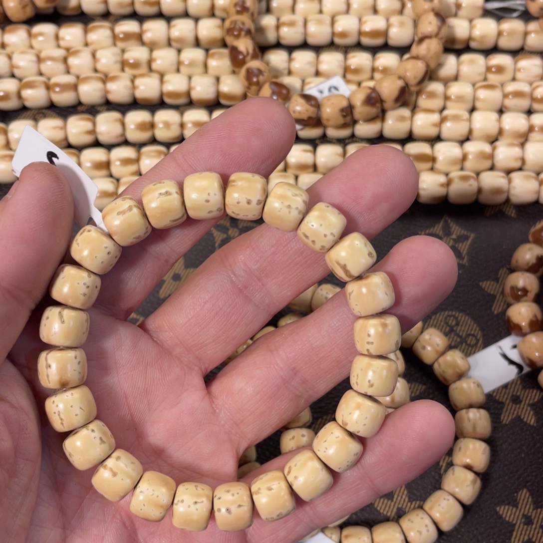 手串紫金鼠10.5实心纯白老型