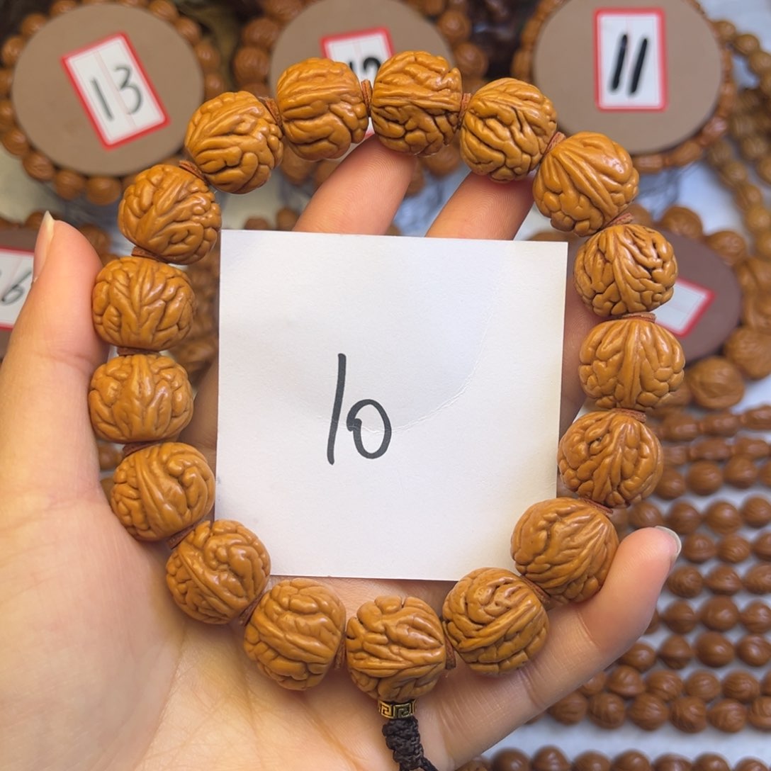 核桃龙纹桃核手持肚卡17霸王龙