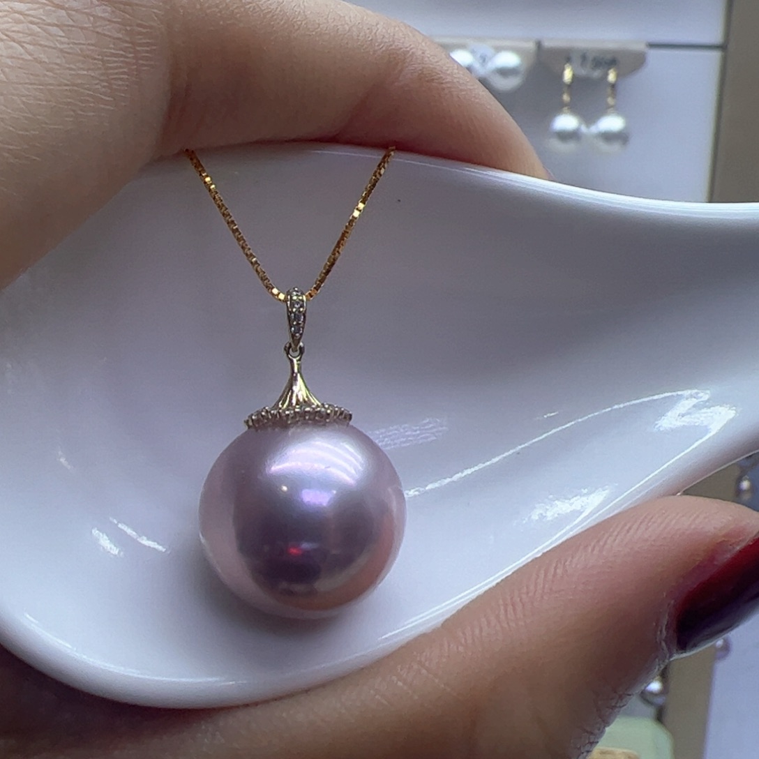 淡水珍珠吊坠(赠链)18K金镶嵌