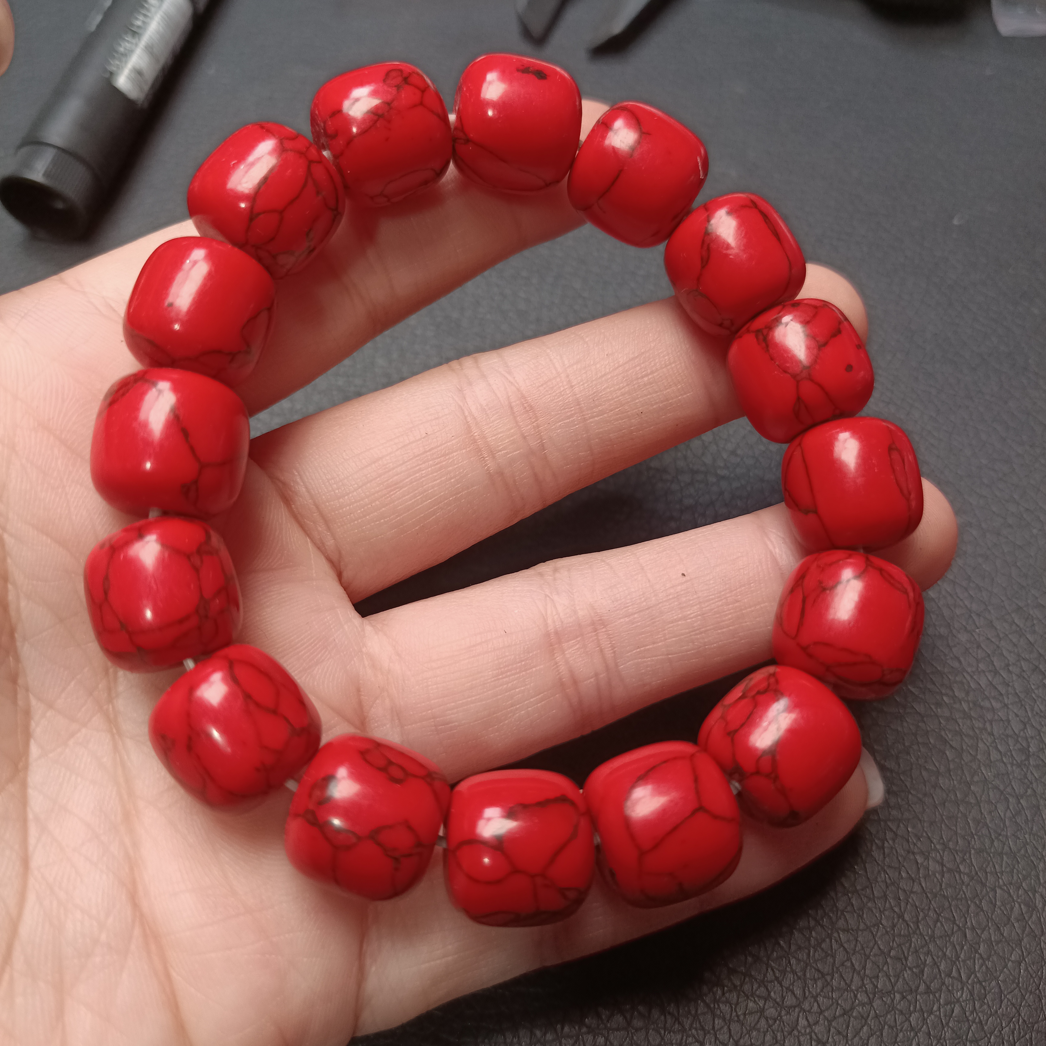 B 117 卡14 老型红铁线松手串