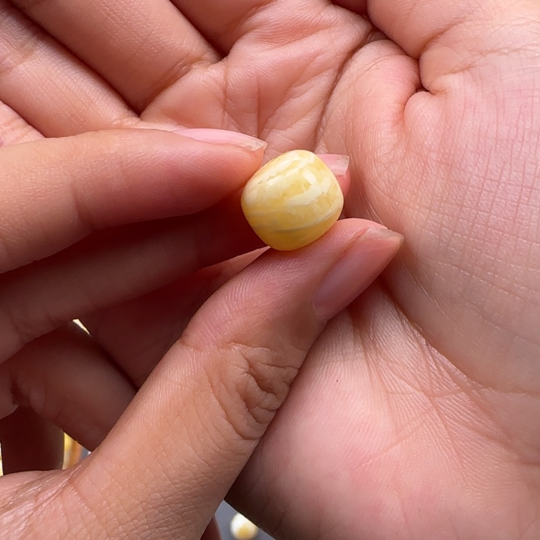琥珀未镶嵌珠宝奇石11.8mm