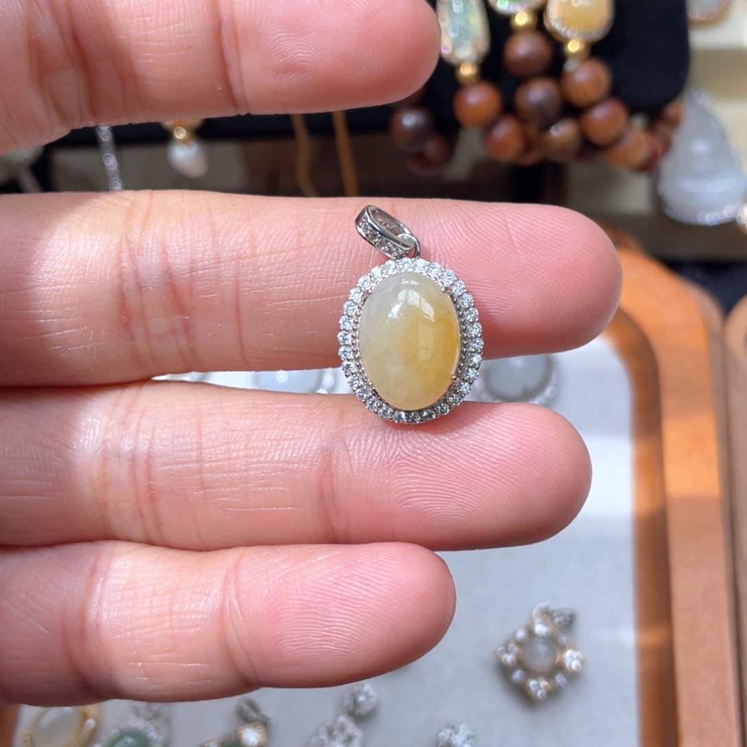 小****翡翠银S925镶嵌颈饰