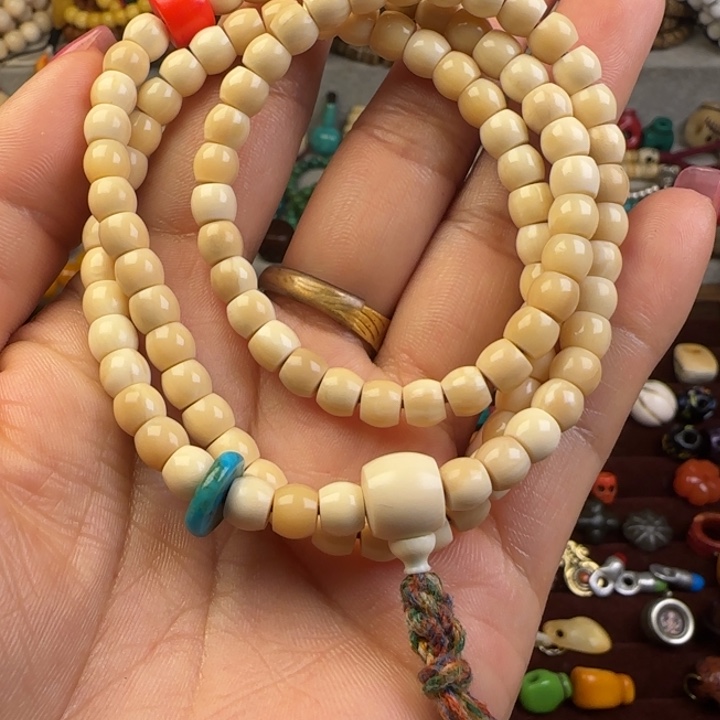 琉璃/树脂/塑料类