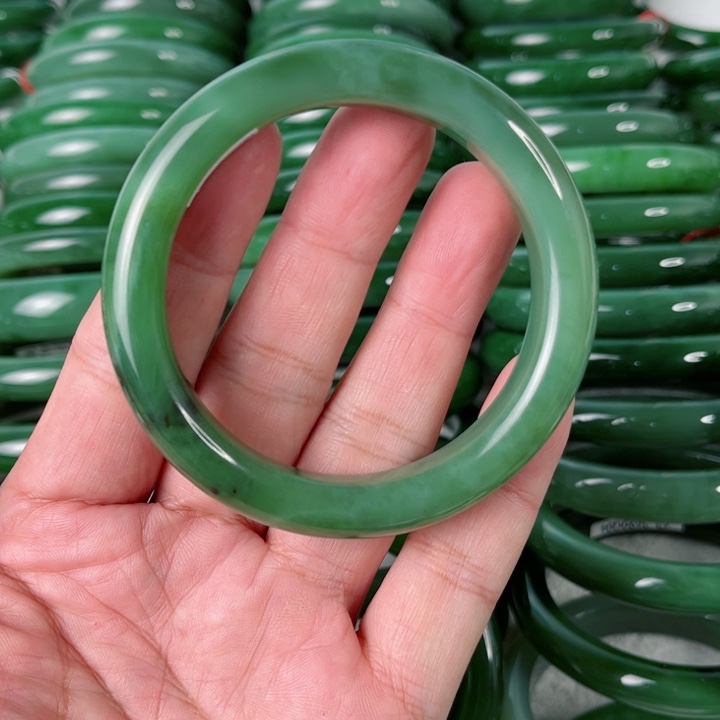 和田玉手镯未镶嵌56.5～1