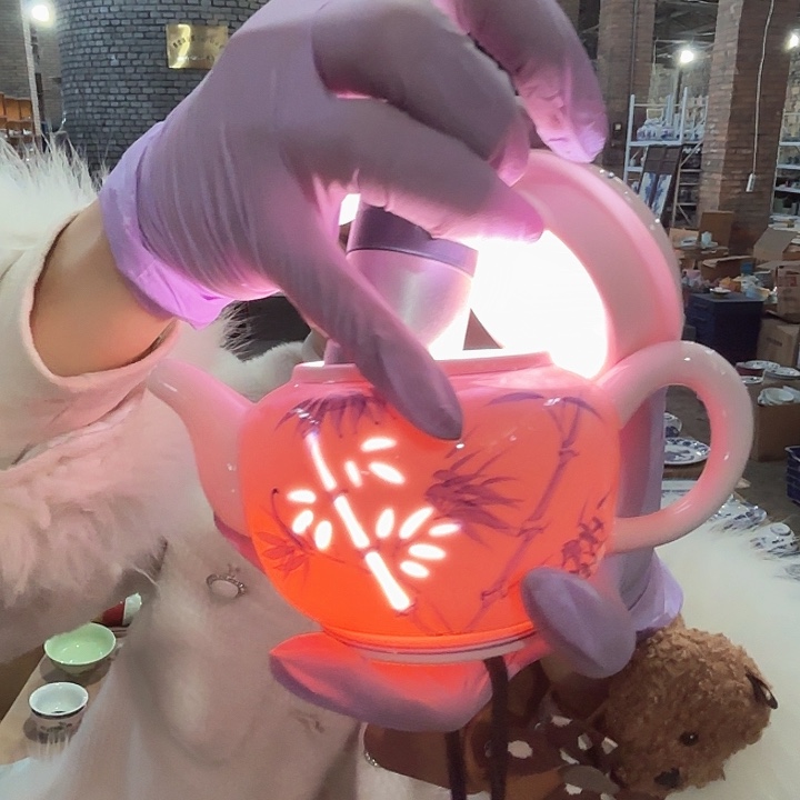 摆件陶景德镇高温红希希玲珑壶